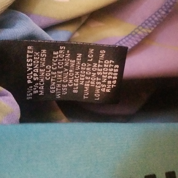 Multicolor Abstract Pattern Dress - Picture 9 of 9